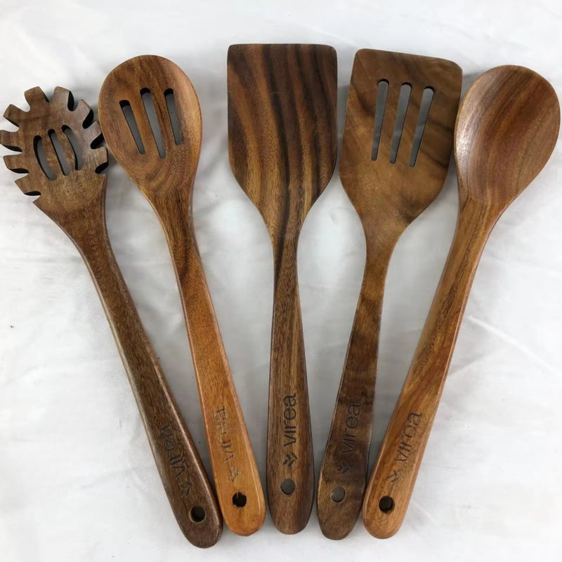 Kitchen utensils in Acacia wood 5-pack
